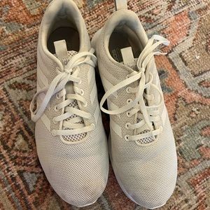 Adidas sneakers size 7.5 women’s white